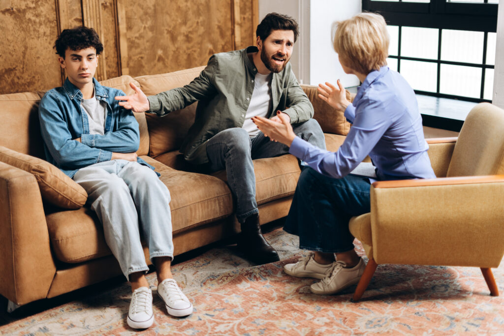 جيل اليوم بين المطرقة والسندان: هل حان وقت إعادة النظر في الموروثات؟